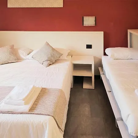 1 Bedroom Beautiful In * Империя