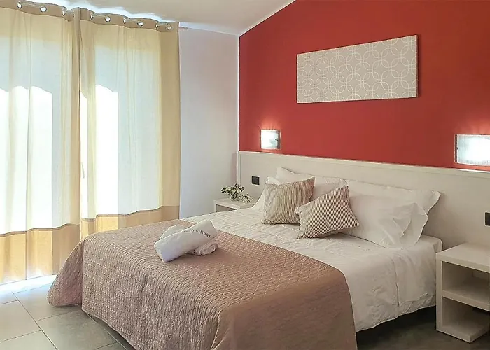 1 Bedroom Beautiful In Holiday home *