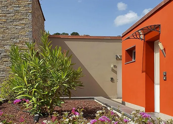 1 Bedroom Beautiful In *