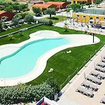 1 Bedroom Beautiful In Imperia