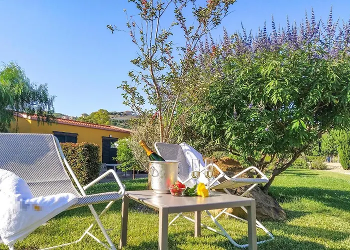 1 Bedroom Beautiful In *